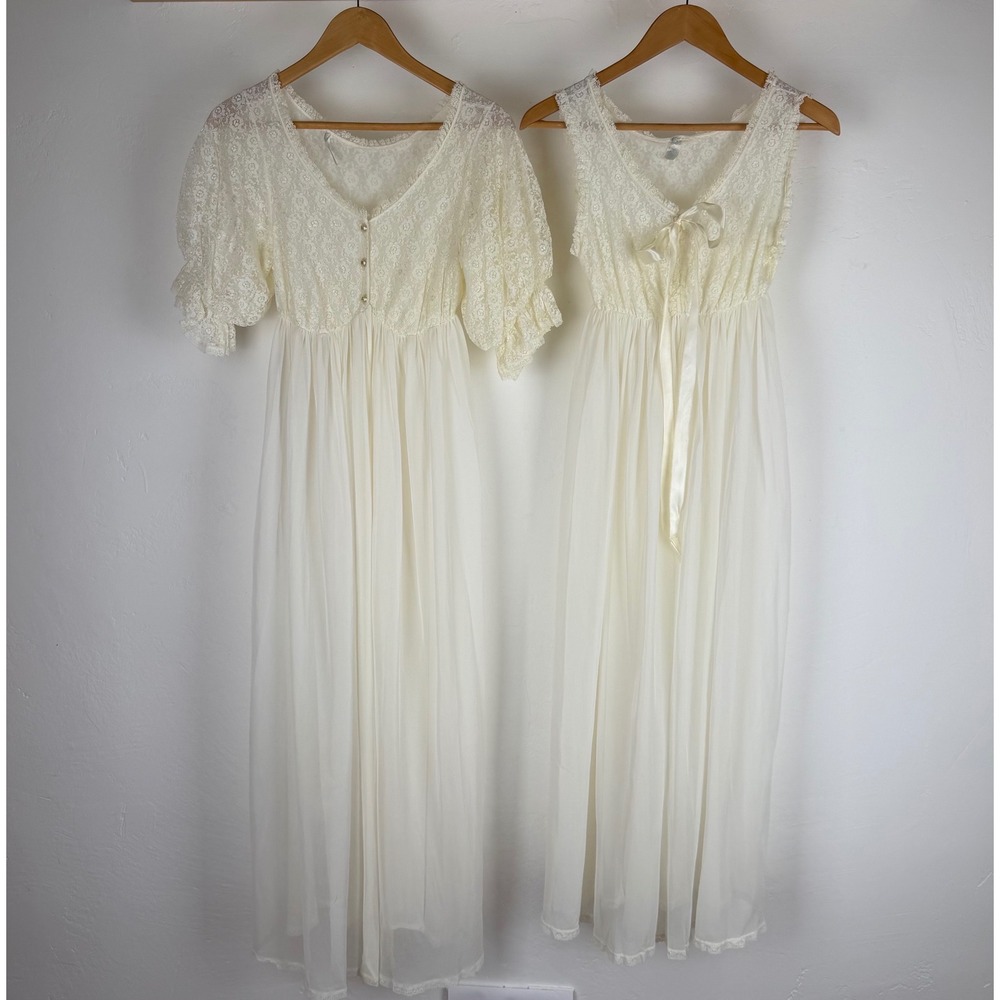 Vintage GMC Cream White Lace Nightgown Robe Set Empire Waist Bridal Peignoir